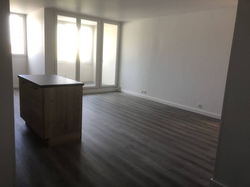 SARL TIBRICOLE  À SARAN - Rénovation appartement 2